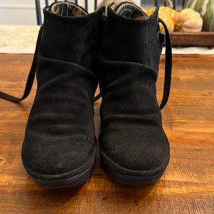 London Yama ankle booties size 37